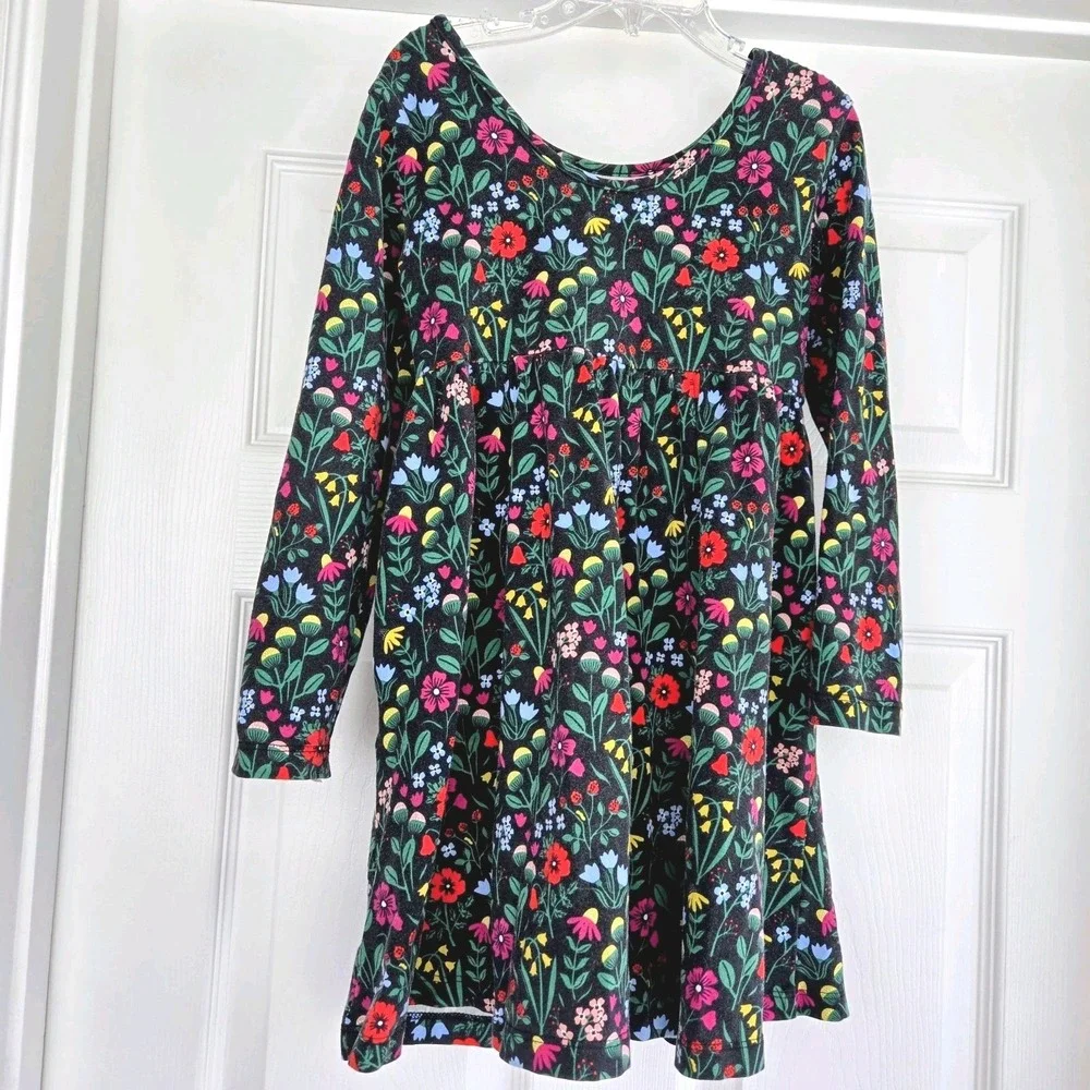 Hanna Andersson Girls Long Sleeve Pocket Skater Dress Size‎ 5 Floral Print 110